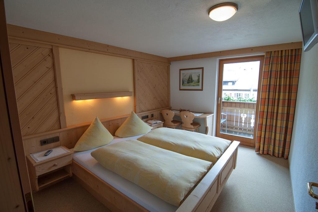 Appartement Pension Strolz Bichlbach Szoba fotó